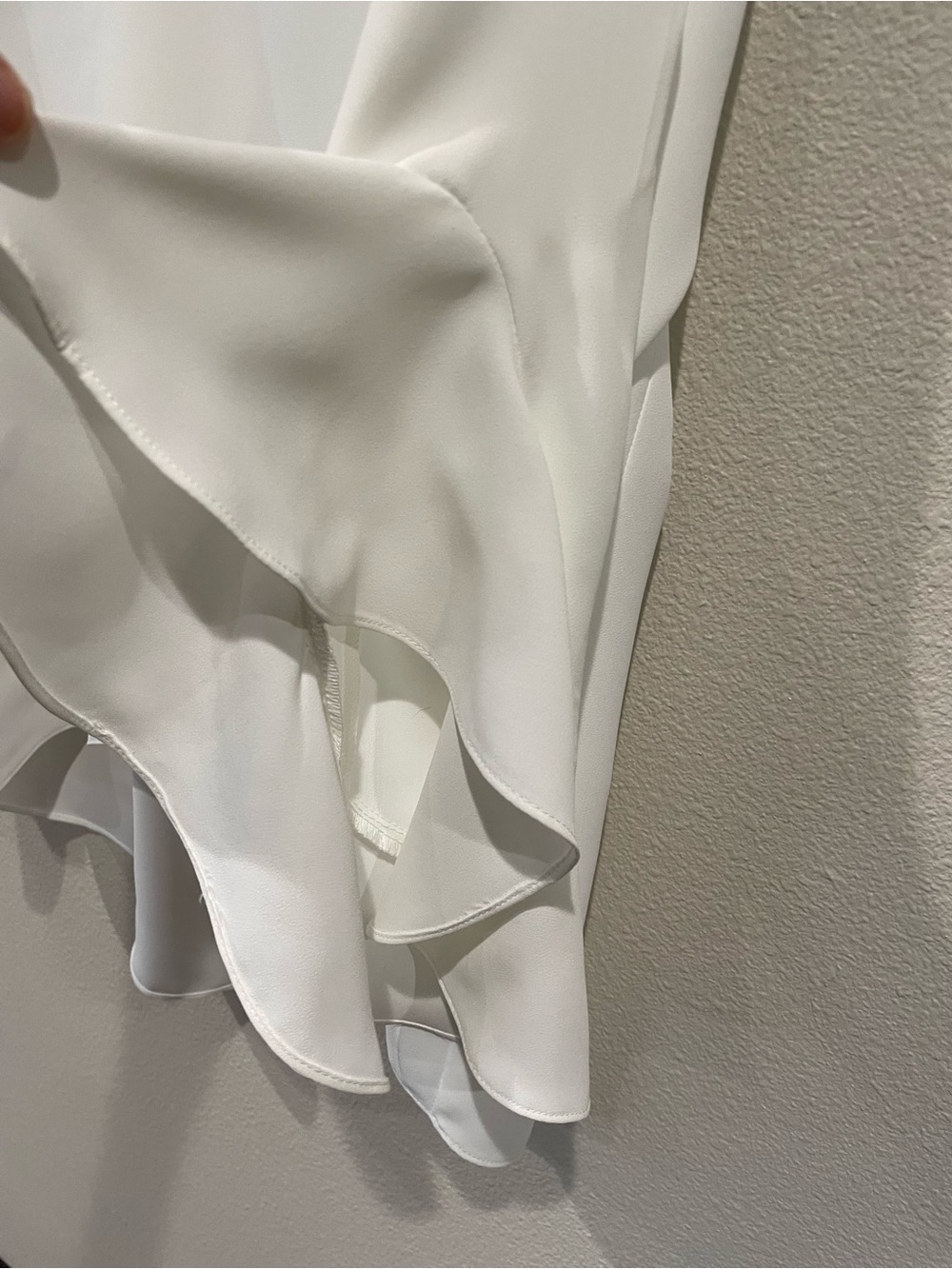Vince Camuto White V-Neck Ruffle Sleeve Blouse - Picture 6 of 10